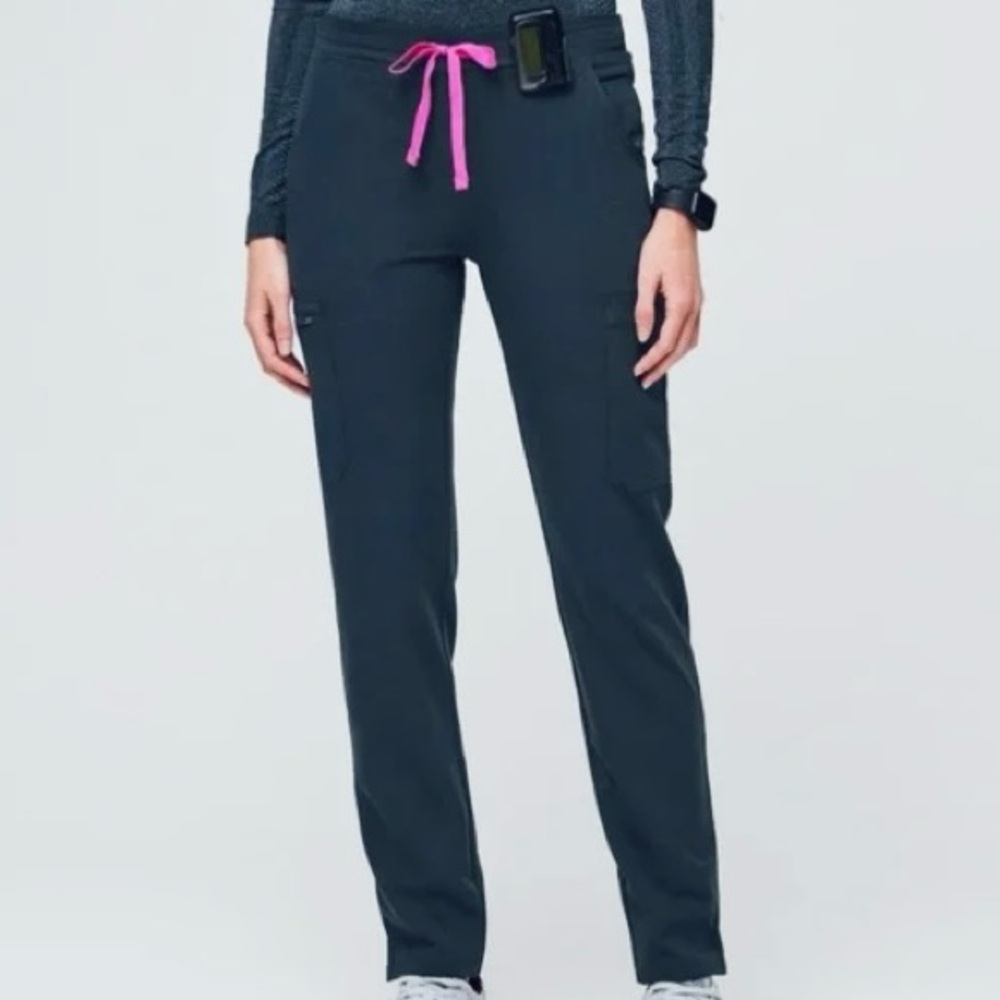 FIGS Yola bottoms Scrub Pants
